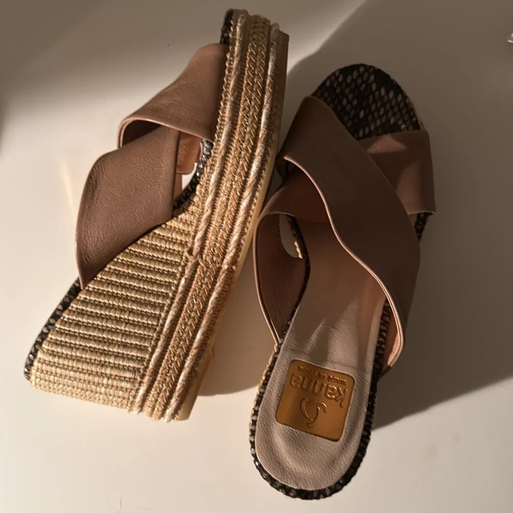 Kanna Sandles - Picture 2 of 4
